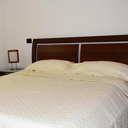 Spacious In Of 140 M² With Shared Pool *