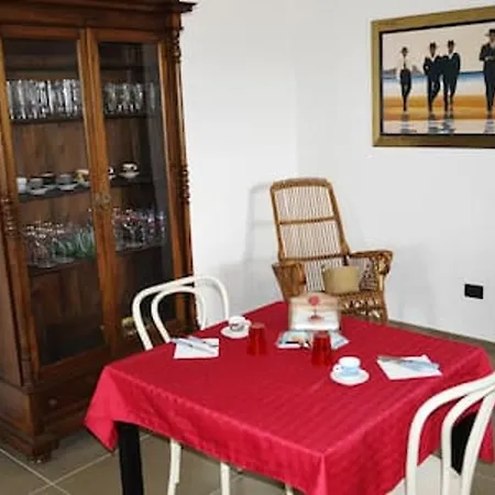 Spacious In Of 140 M² With Shared Pool Apartman *